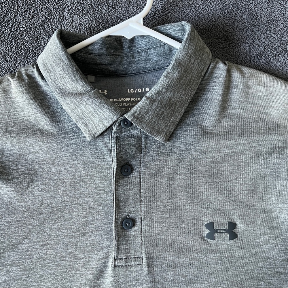 🔥Under Armour Men's Light Gray Polo Shirt - Picture 2 of 6